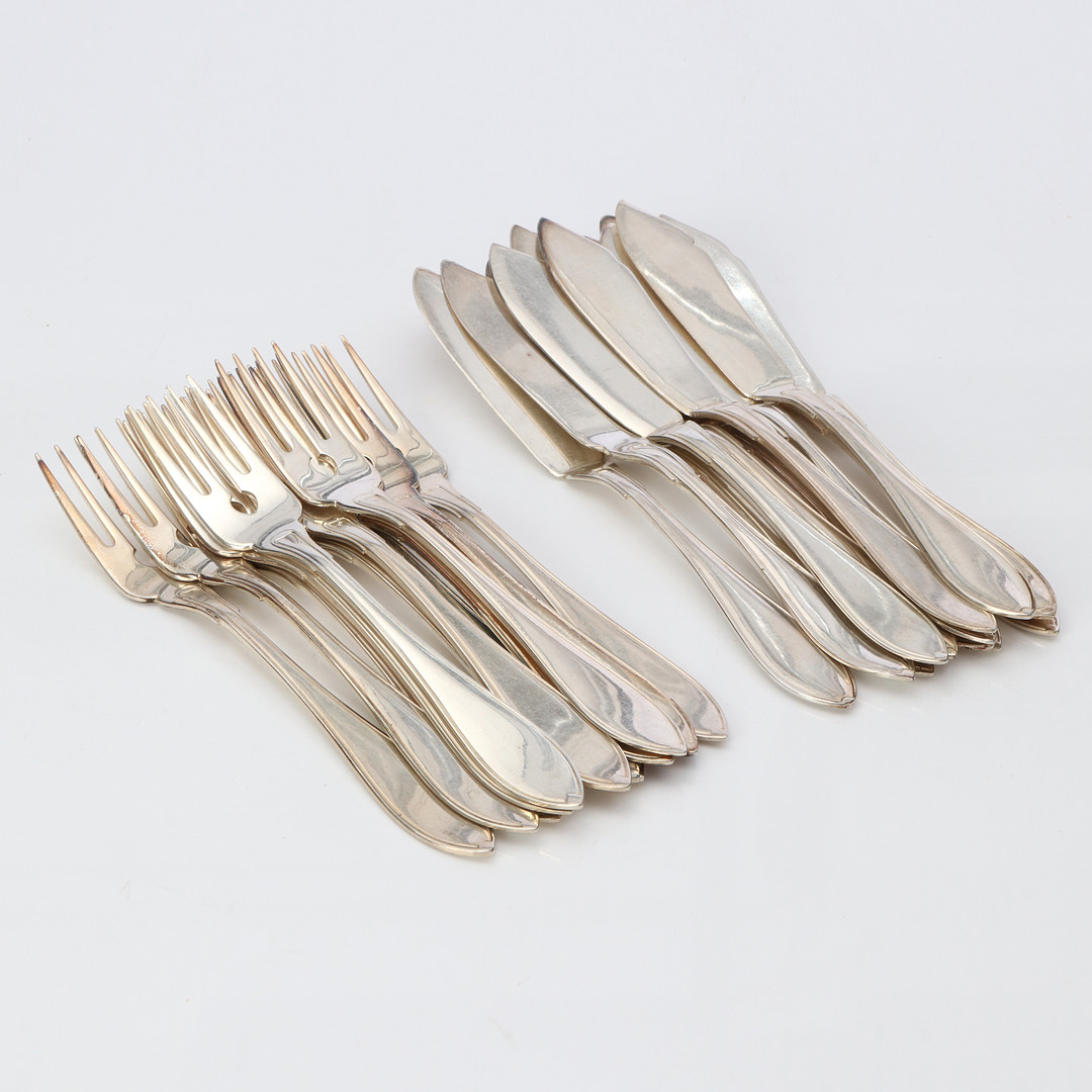 FISKBESTICK, 12+12 ST. Nysilver. Svensk spets.