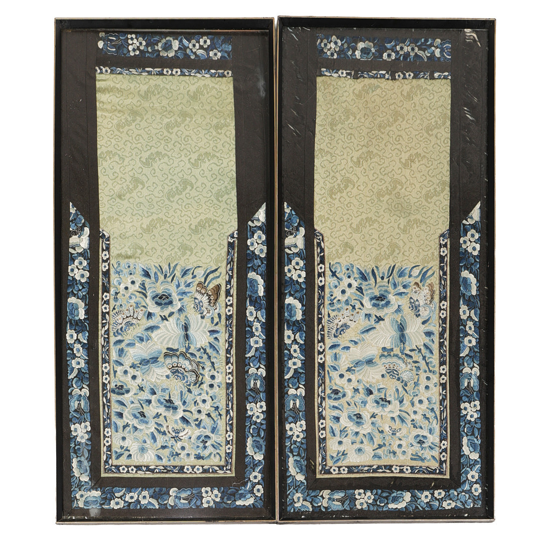 A PAIR OF CHINESE QING DYNASTY TEXTILE EMBROIDERED PANELS (2).