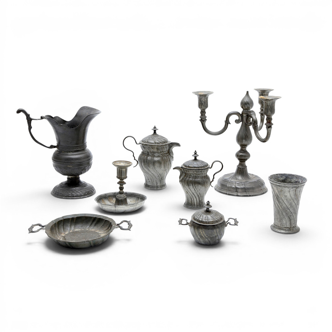 Various German pewter objects, 18th Century.