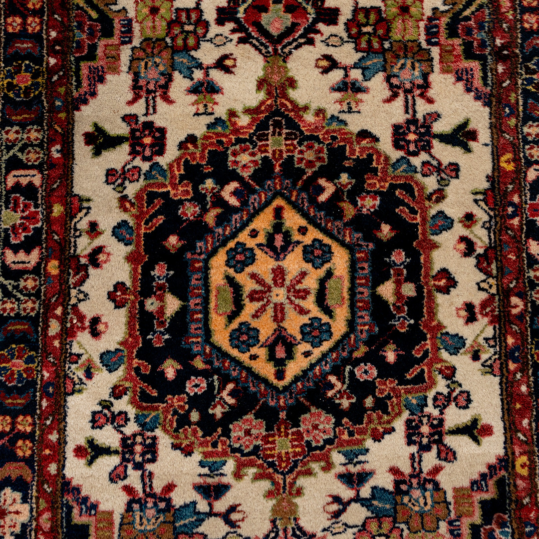MATTA, Hamadan, ca 187x101 cm.