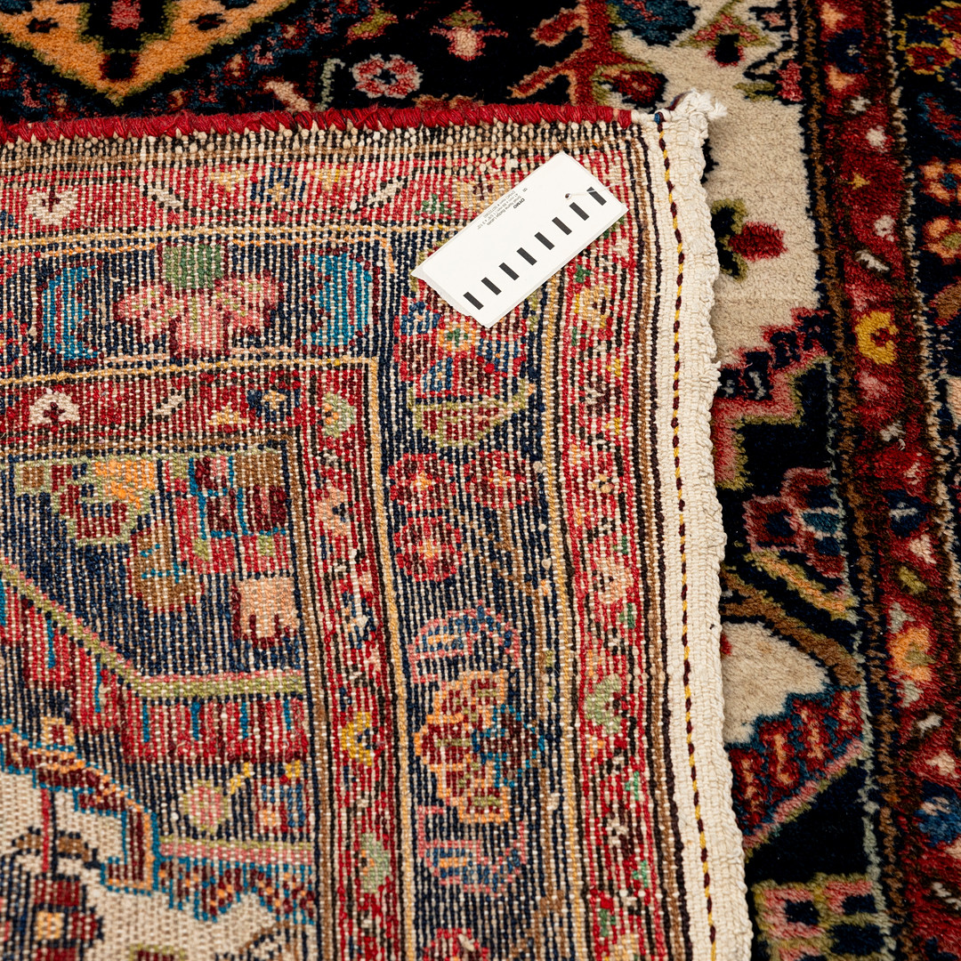 MATTA, Hamadan, ca 187x101 cm.