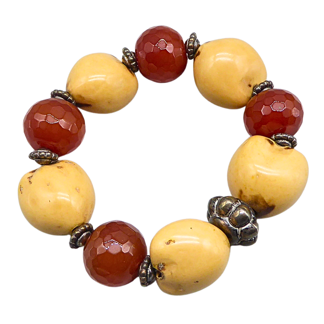 ELASTISCHES PERLENARMBAND.
