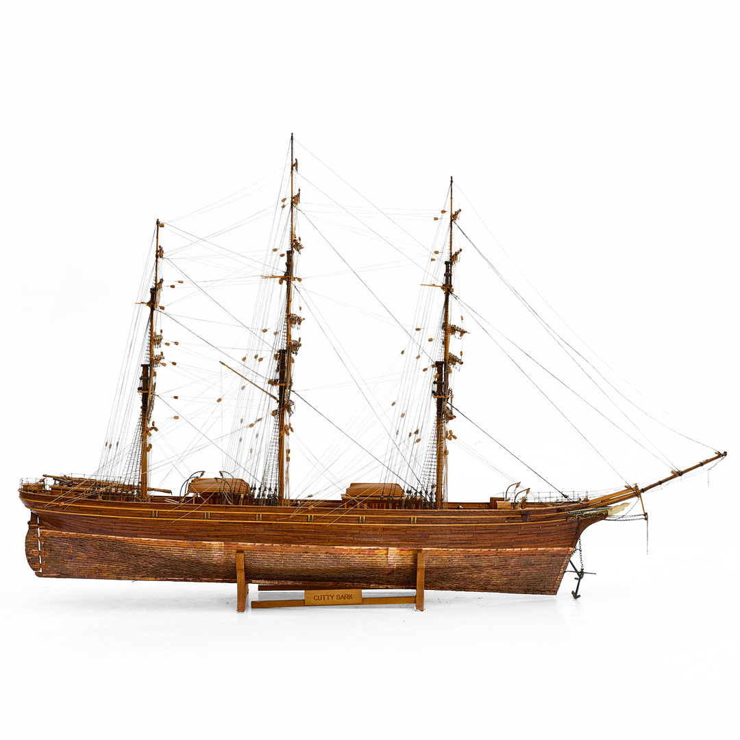 FARTYGSMODELL, "Cutty Shark", 1900-tal, tremastad segelfartyg, på ställning.