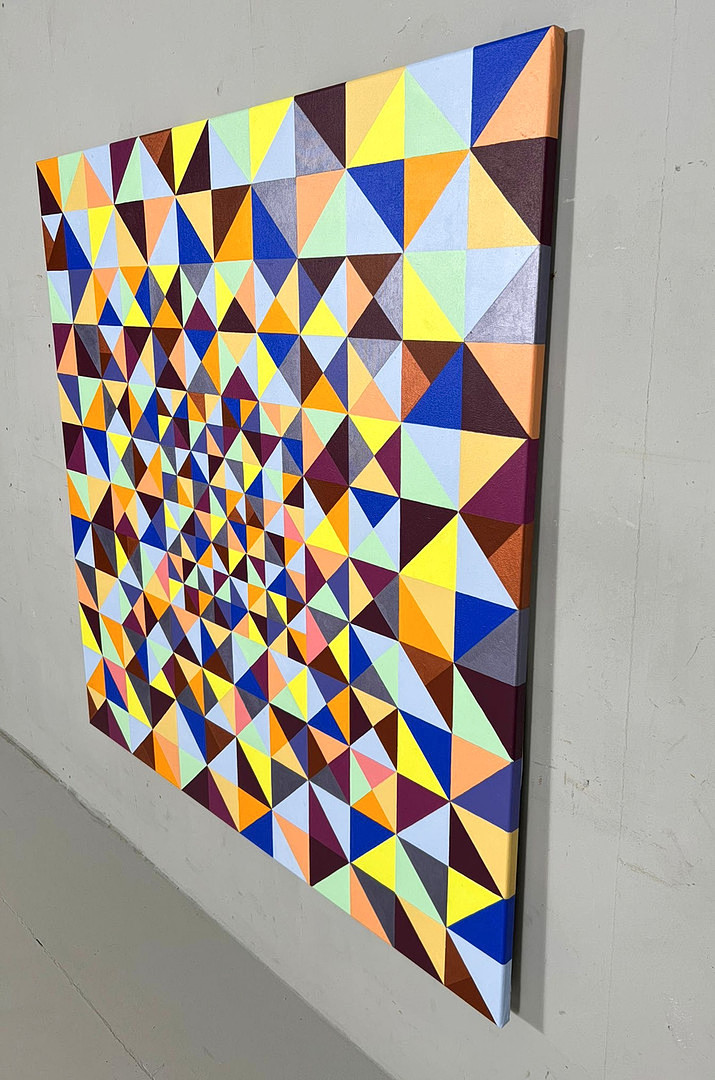 Lena László, Acryl auf Leinwand, 'Exactly 299 triangles'.