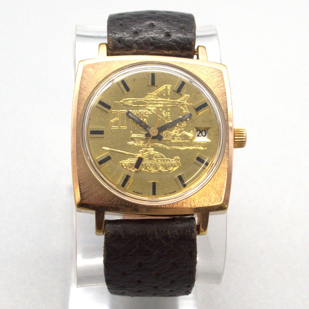 GUB GLASHÜTTE. HERRENARMBANDUHR, SPEZIMATIC, KALIBER 75, "20 JAHRE NVA", AUTOMATIK, DDR, 1976.