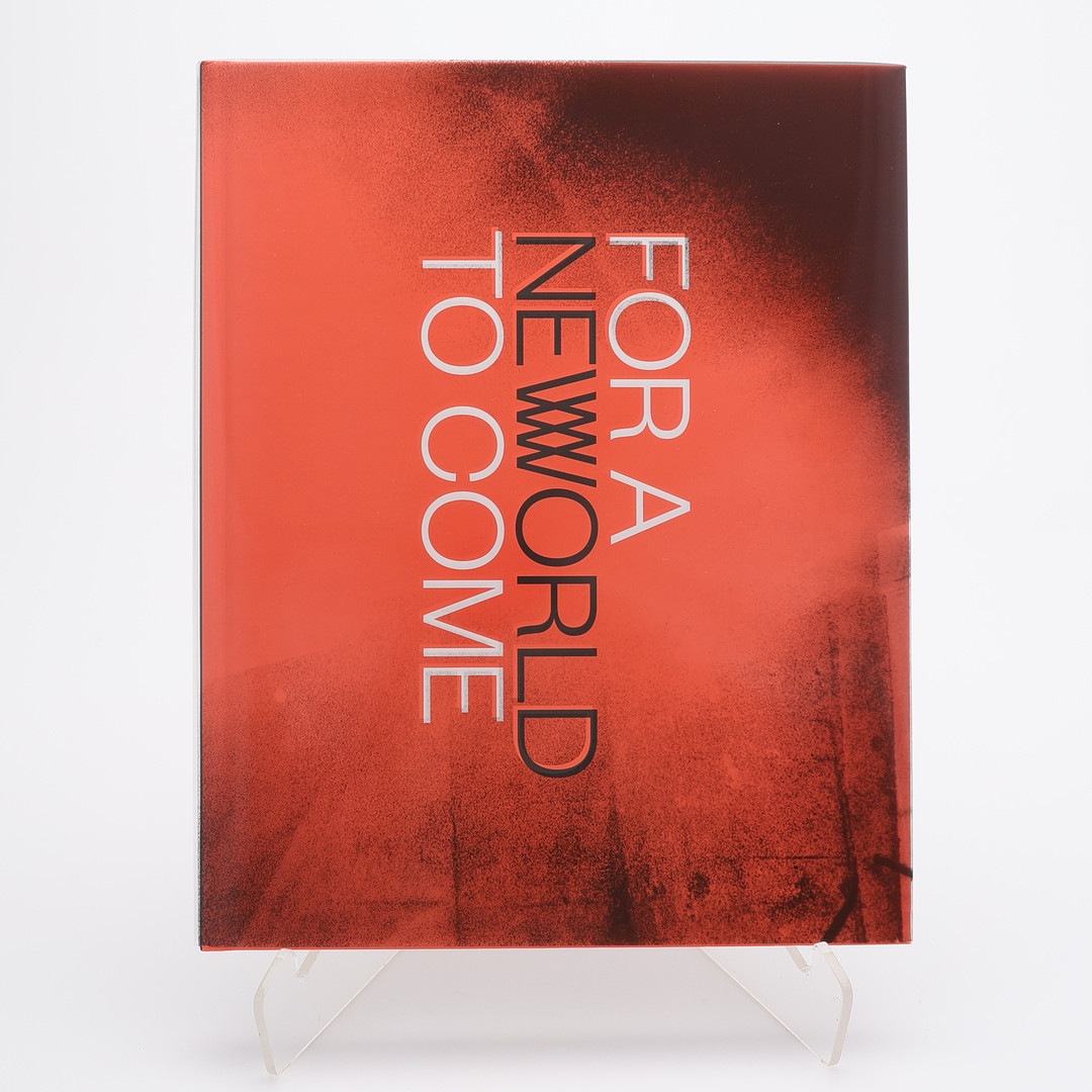 FOTO. FOR A NEW WORLD TO COME: EXPERIMENTS IN JAPANESE ART AND PHOTOGRAPHY, 1968 - 1979. EXKLUSIV KATALOG FÖR EN UTSTÄLLNING I HOUSTON 2015.