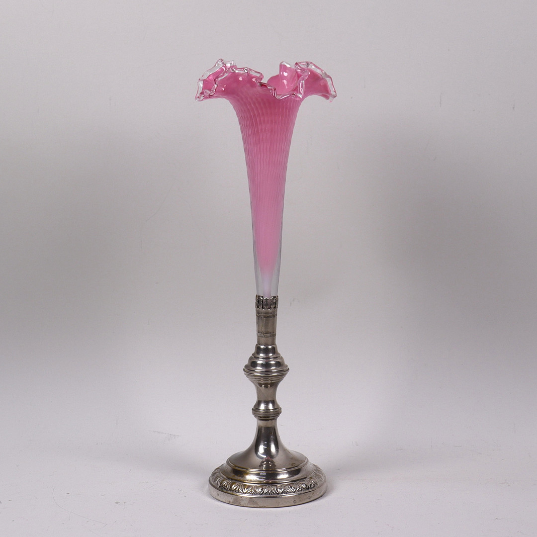 STRUTVAS, glas och nysilver, jugend, 1900-talets första hälft.