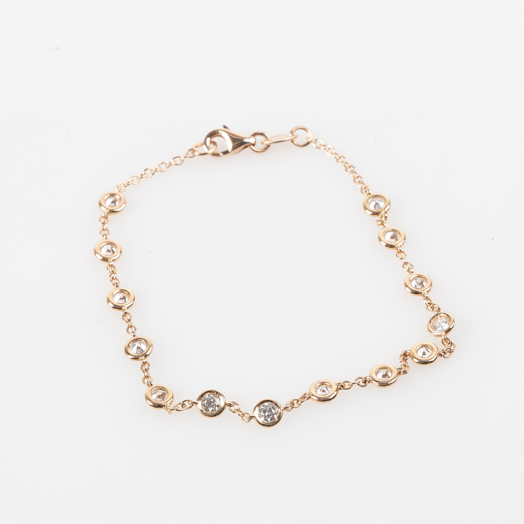ARMBAND, 18K roséguld med briljantslipade diamanter, totalt ca 1.16 ct.