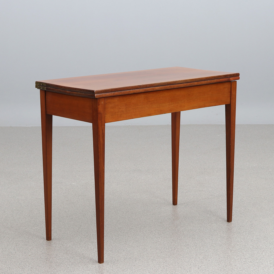 SPELBORD. Mahogny. 18/1900-tal.