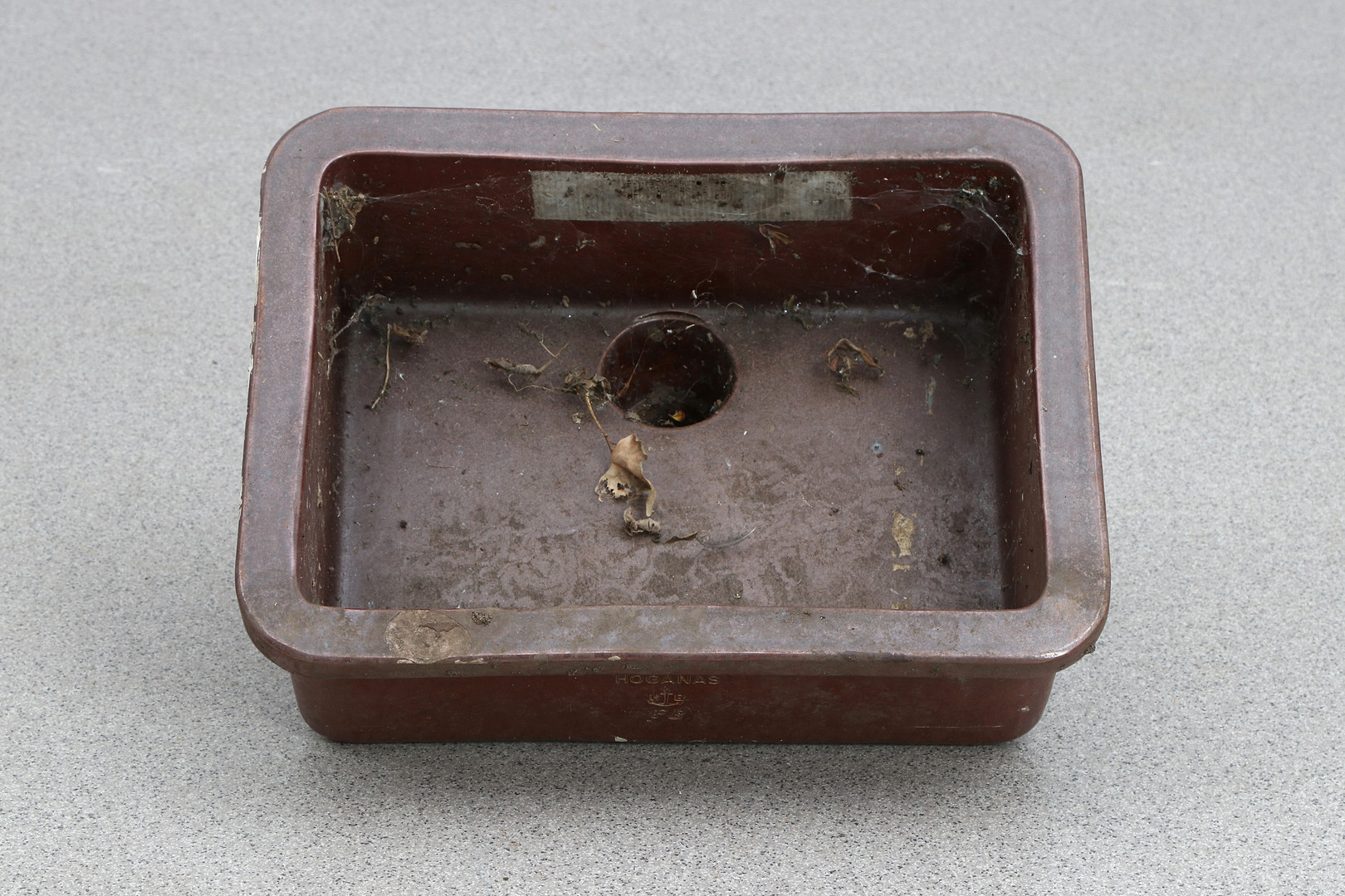 HÖGANÄS, VASK. Saltglaserat stengods. "V40". 1900-tal.