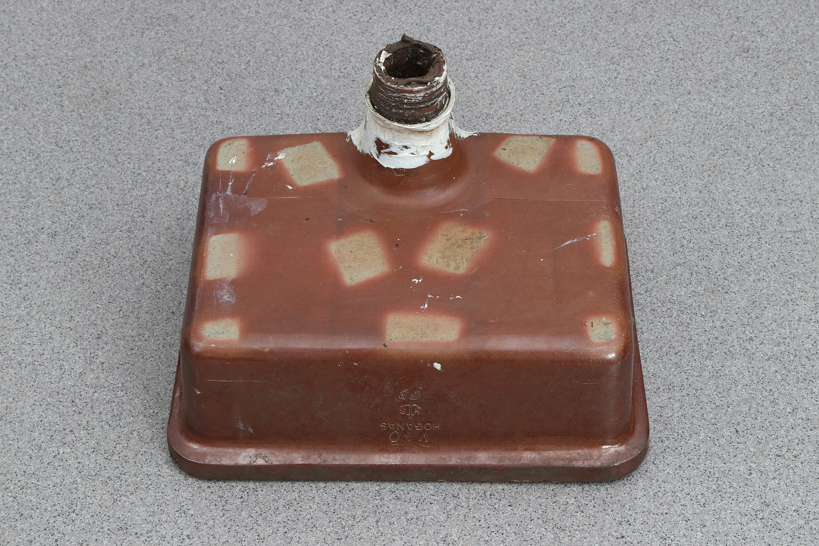 HÖGANÄS, VASK. Saltglaserat stengods. "V40". 1900-tal.