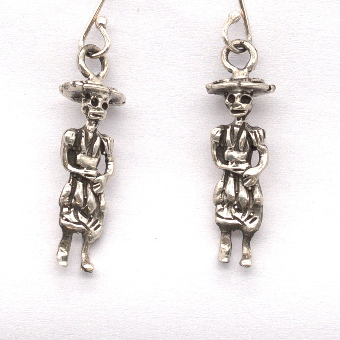 CHRISTIAN&IBANA. DESIGNER OHRSTECKER; HANDARBEIT; 2X FIGUREN; STERLING SILBER.