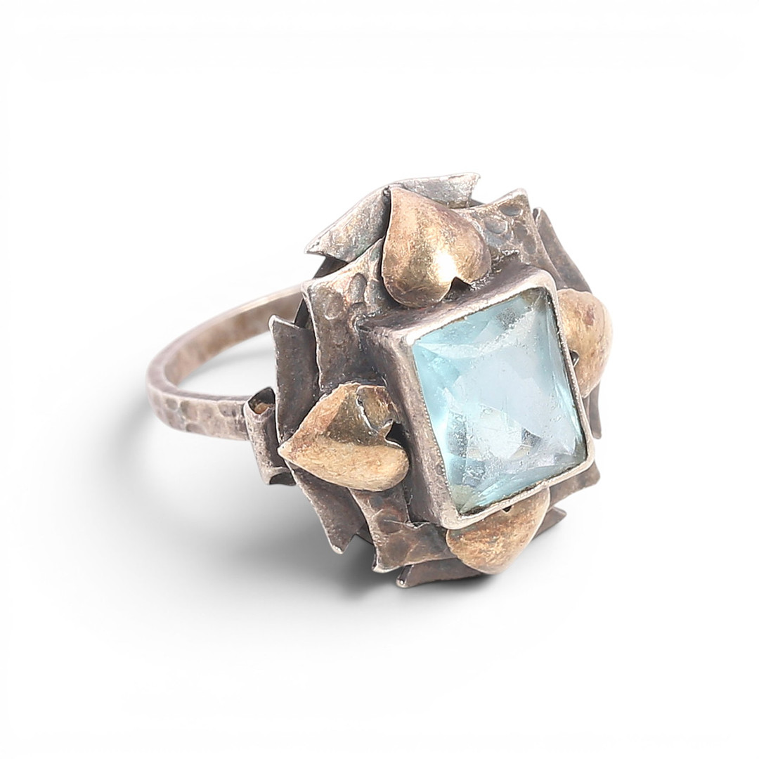 Two Art Deco Catalan rings, circa 1930.