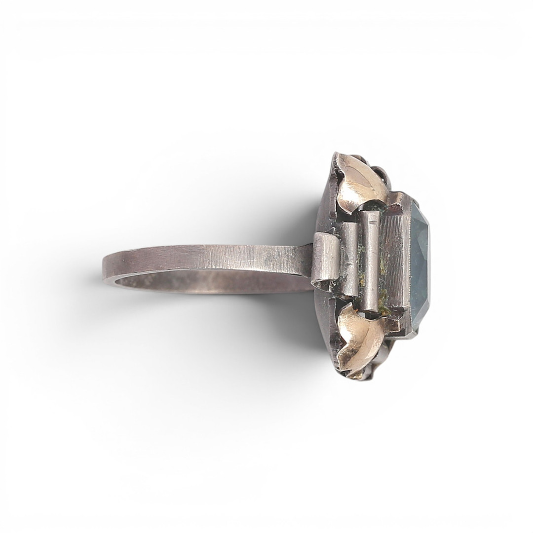 Two Art Deco Catalan rings, circa 1930.