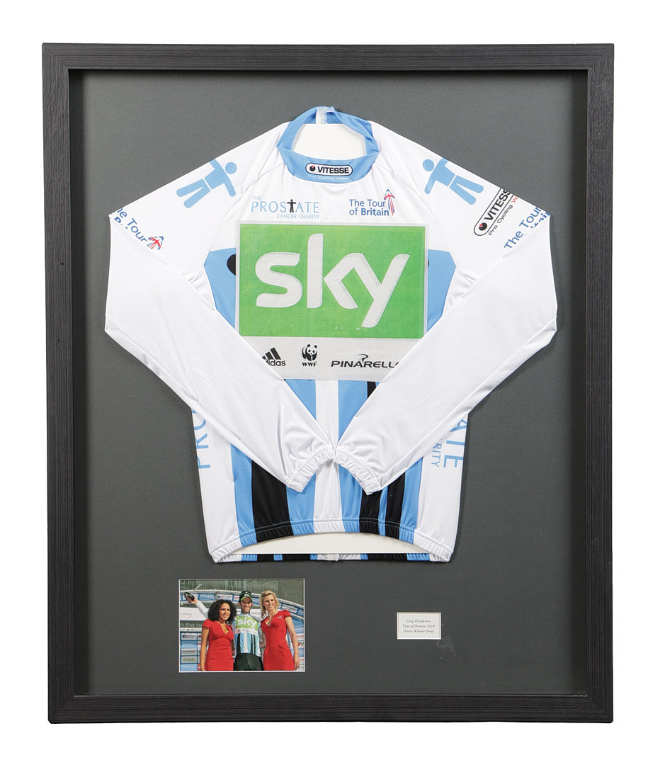 TOUR OF BRITAIN INTEREST; GREG HENDERSON 2010 POINTS WINNER SIGNED JERSEY.