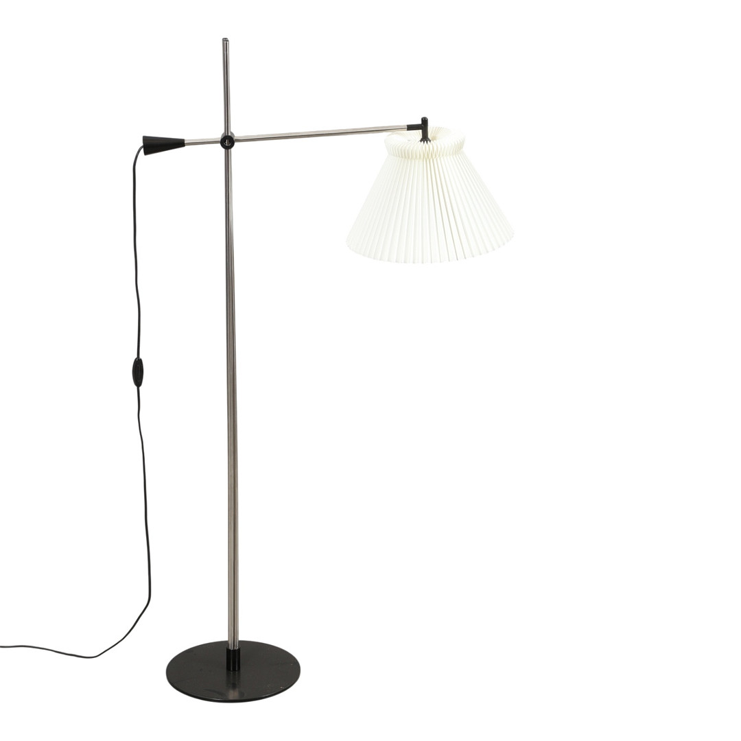 CHRISTIAN HVIDT. Le Klint. Standerlampe, model 323.