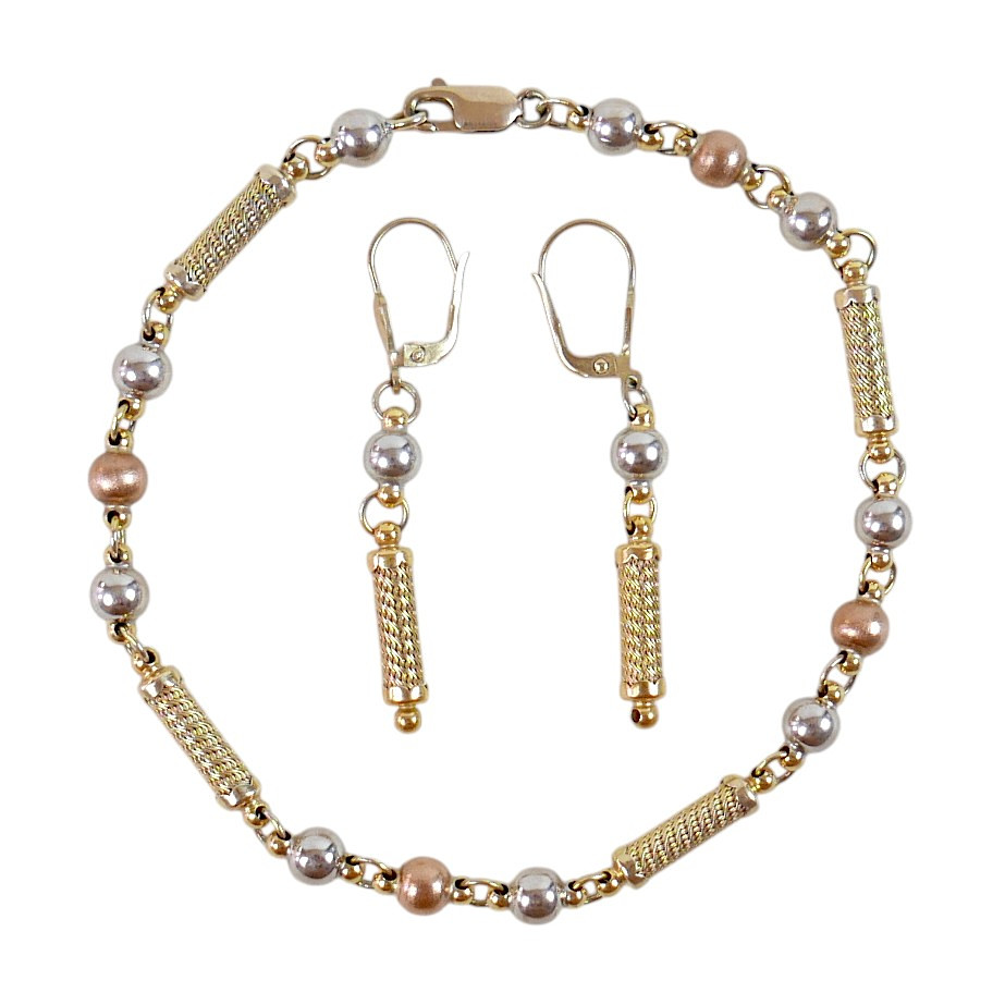 A 9CT YELLOW AND WHITE GOLD BRACELET AND EARRINGS.