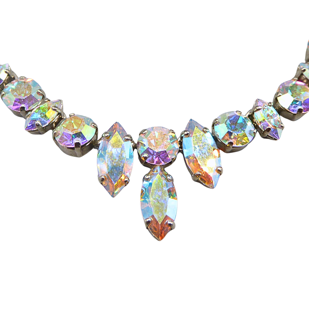 PRACHTVOLLES CHOKER-COLLIER MIT SCHILLERNDEN AURORA BOREALIS STRASSKRISTALLEN.