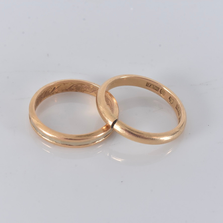 VIGSELRINGAR, 2 st, 18K.