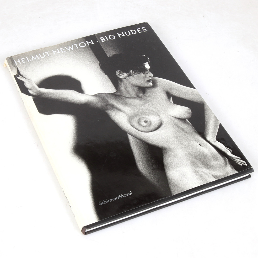 HELMUT NEWTON. Fotobok, "Big Nudes". Schirmer / Mosel. Tyskland. 1990.