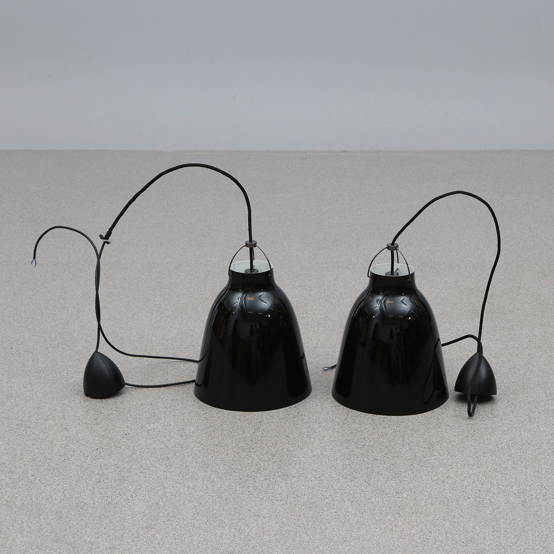 LIGHTYEARS/FRITZ HANSEN, TAKLAMPOR, ETT PAR. Lackerad metall. "Carravaggio".