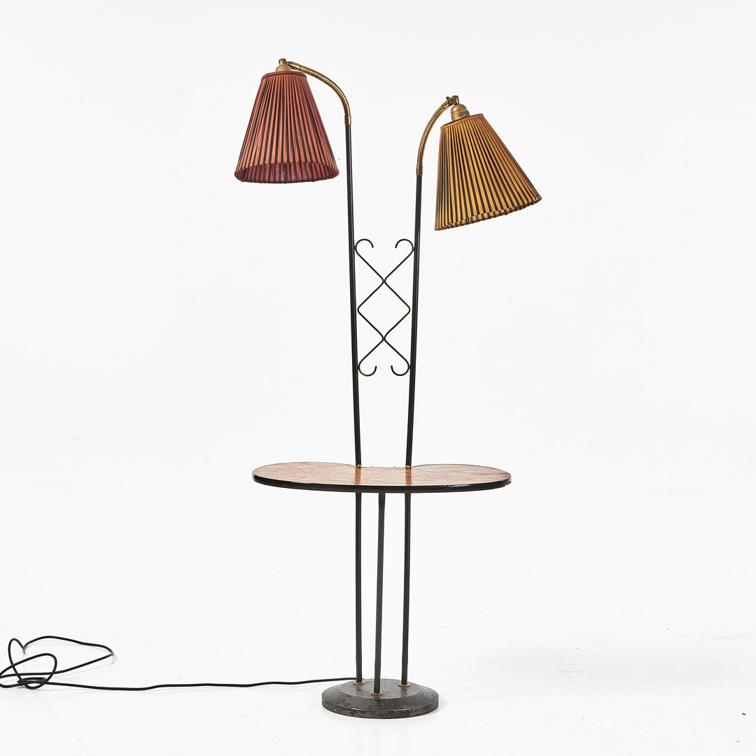 GOLVLAMPA, med bord, 1900-talets mitt, 2-armad.