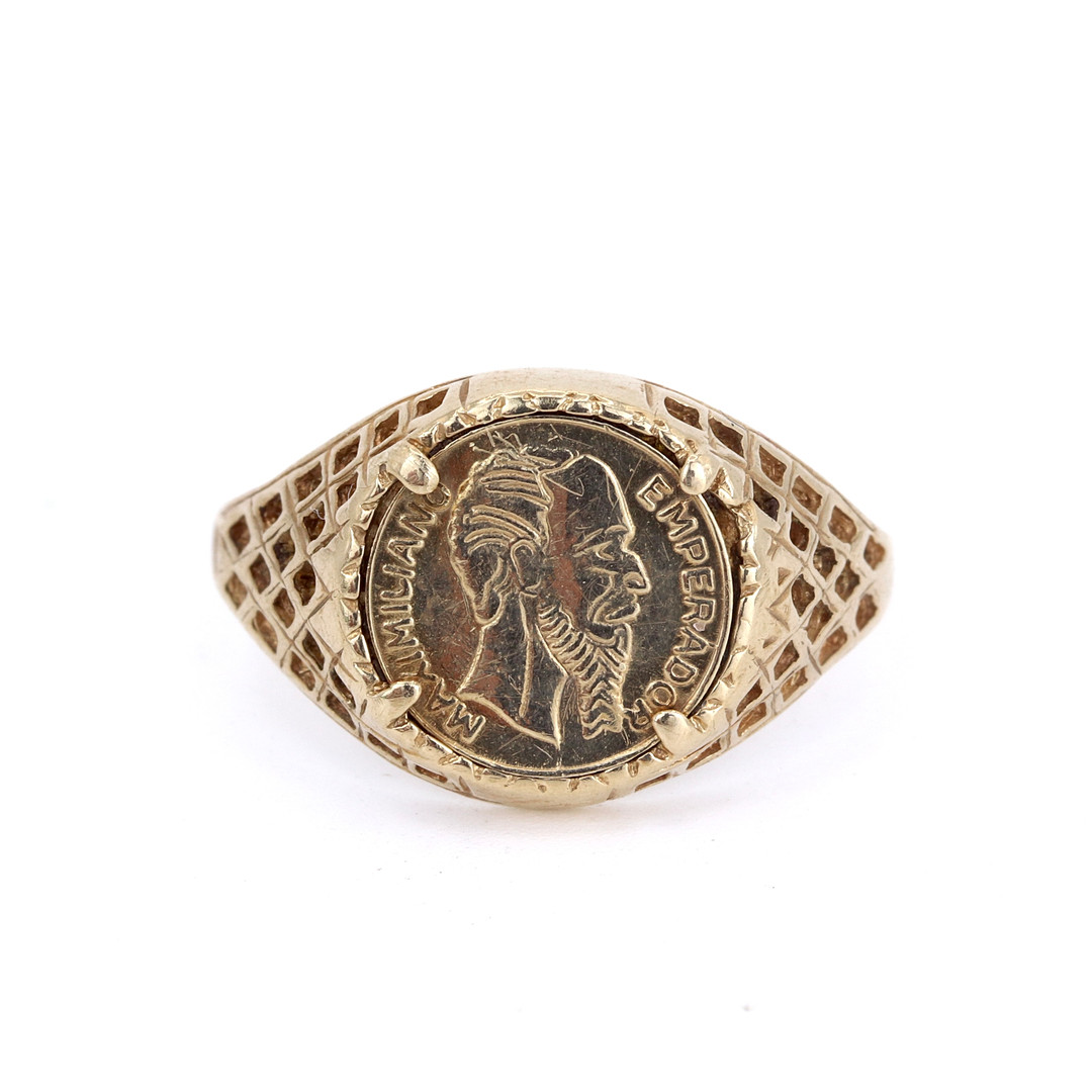 9CT GOLD MEXICAN COIN SET RING.