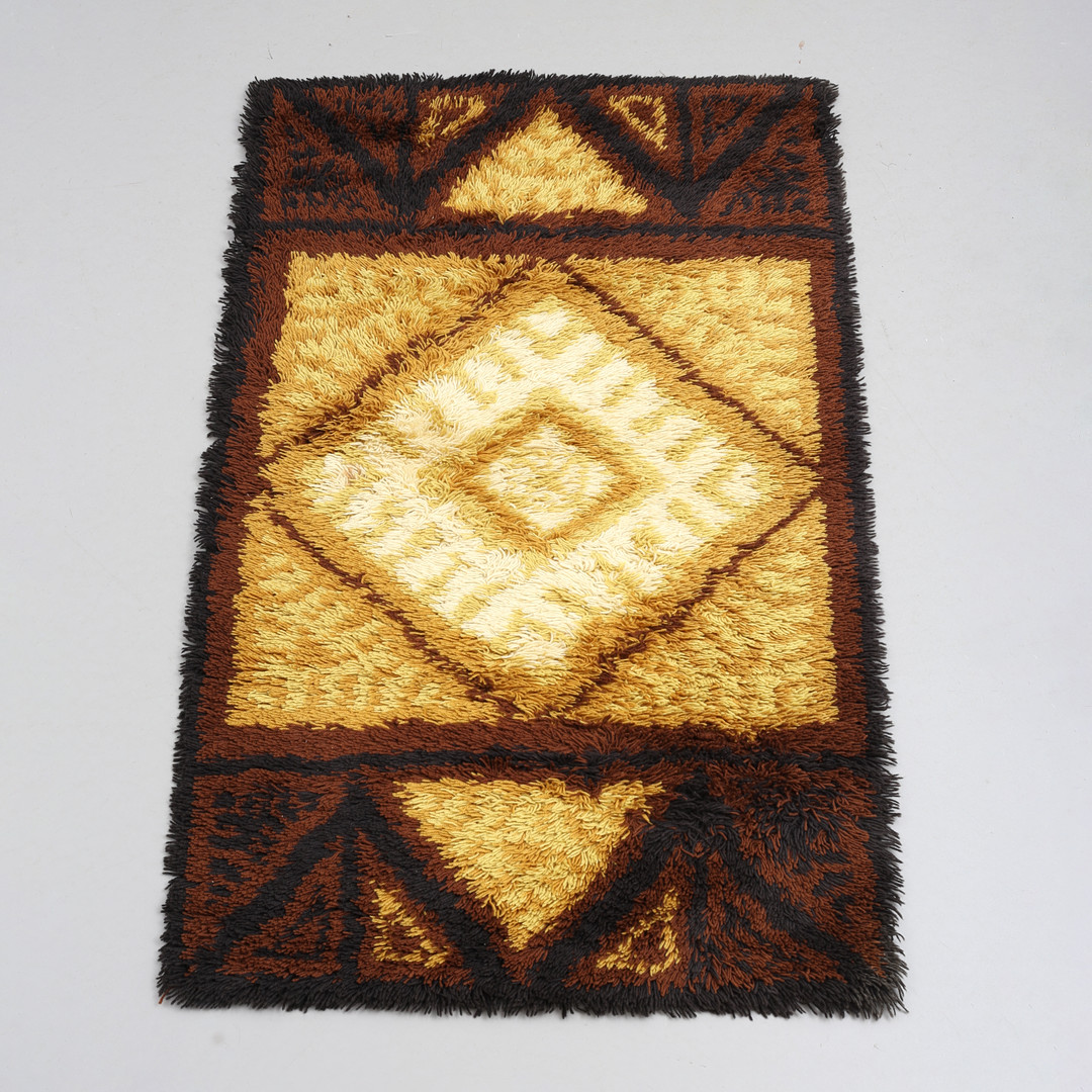 RYAMATTA, Hano, 153 x 93 cm, omkring 1900-talets mitt.