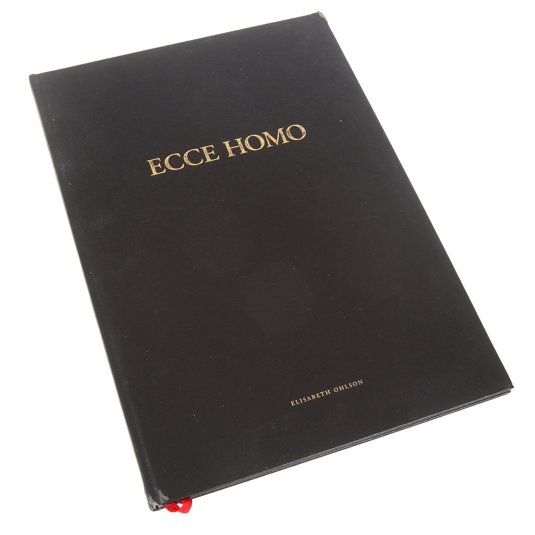 ELISABETH OHLSON. Fotobok, "Ecce Homo", numrerad 1917/3000. Ecce Homo. 1998.