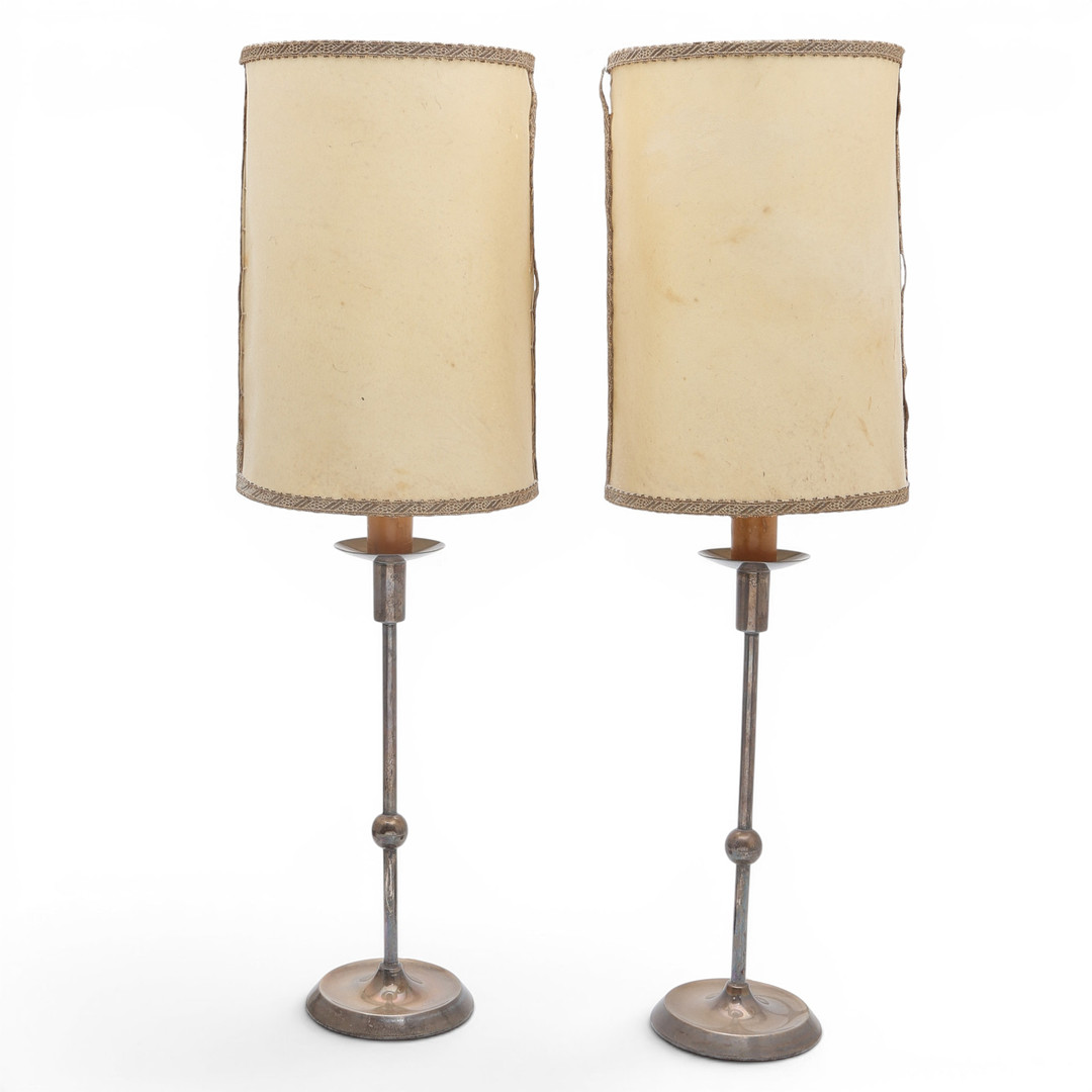 Pair of Spanish silver lamps/candlesticks, 20th Century.
