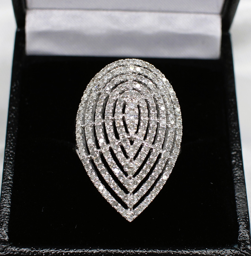 1.50CT DIAMOND CUSTER RING.