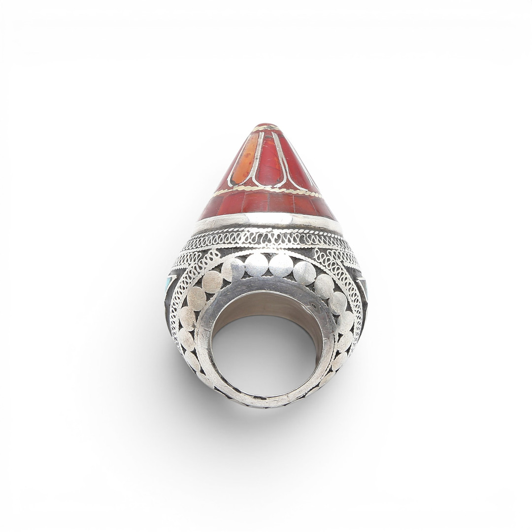 ProbablyTurkish silver ring with imitation carnelian agate, imitation turquoise and enamel, 20th Century.