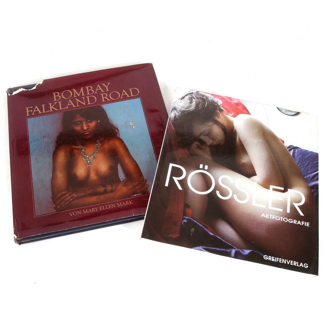 FOTOBÖCKER 2 st, nakenfotografi. "Rössler", "Bombay falkland road". Von Mary Ellen Mark. Tyska.