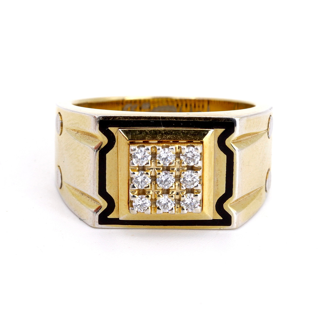 18CT GOLD DIAMOND SET MEN'S RING.