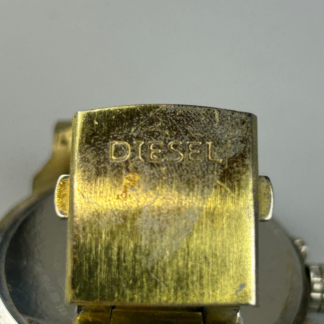 DIESEL WRISTWATCH.