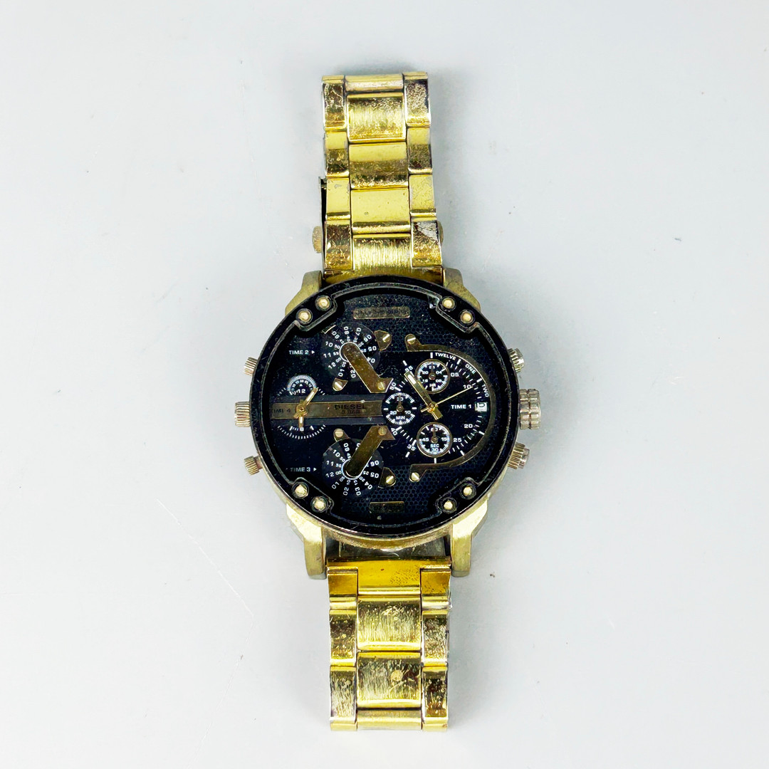 DIESEL WRISTWATCH.