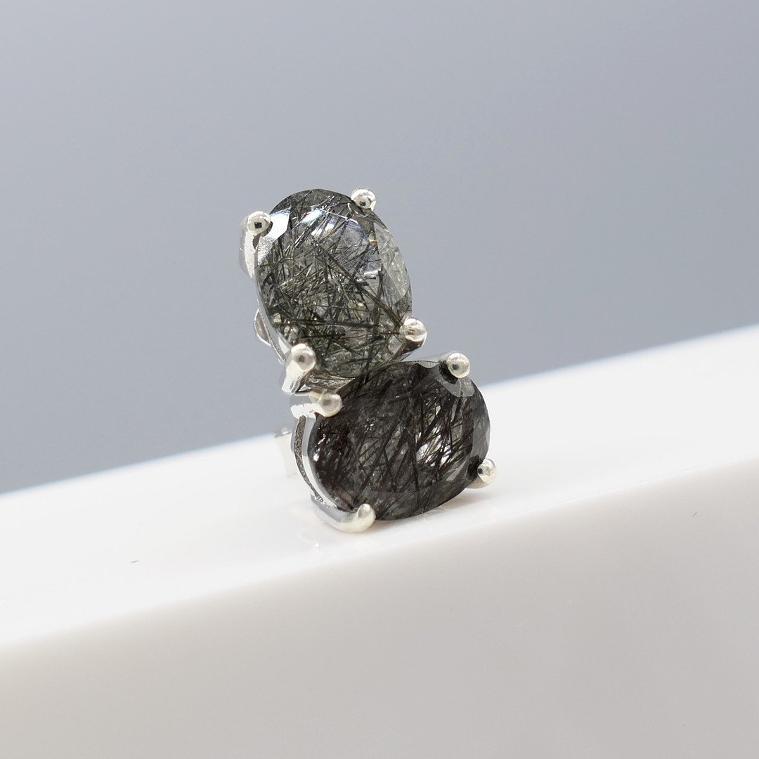 NATURAL RUTILE QUARTZ studs.