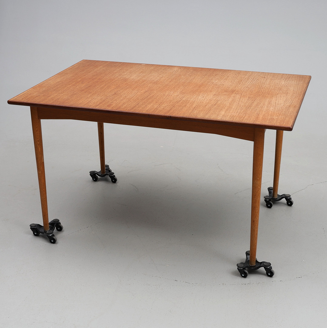 MATBORD, teakfaner, med iläggsskiva, 1950-1960-tal.