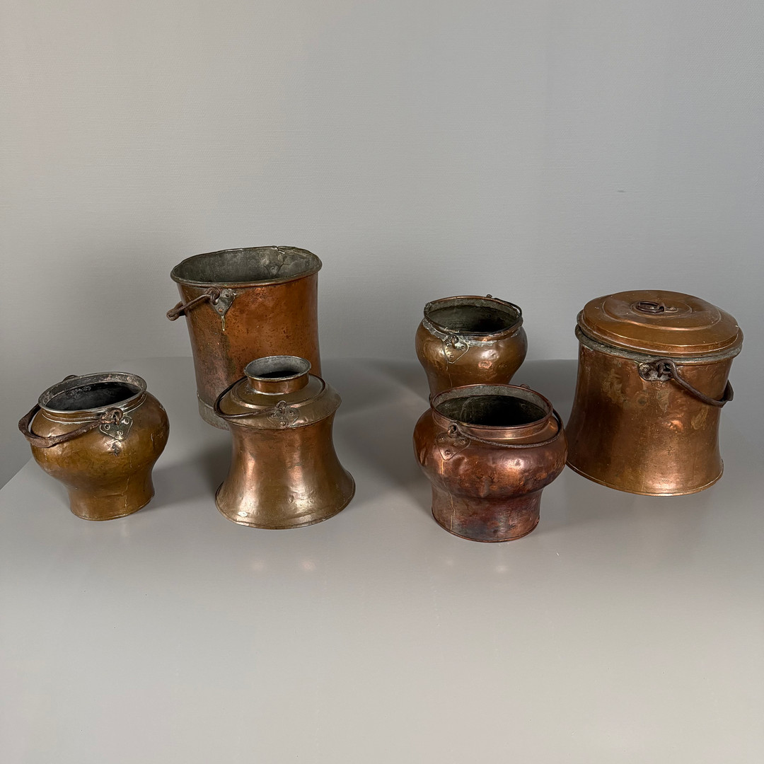 KÄRL, 6 st, 1800-tal, koppar, detaljer delvis i järnsmide, invändigt förtennade.