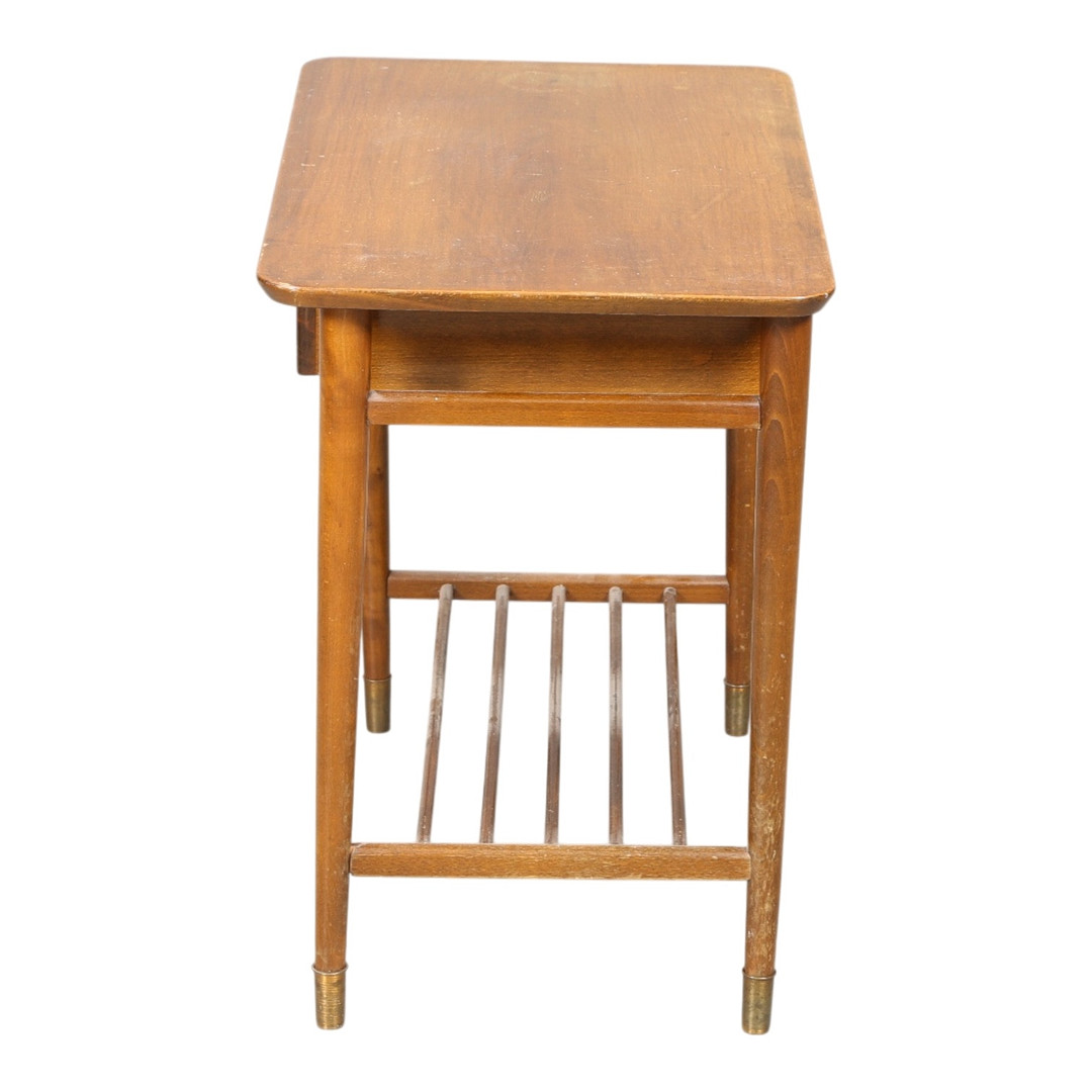 Sidebord / lampebord af mahogni og bøg, 1950'erne.