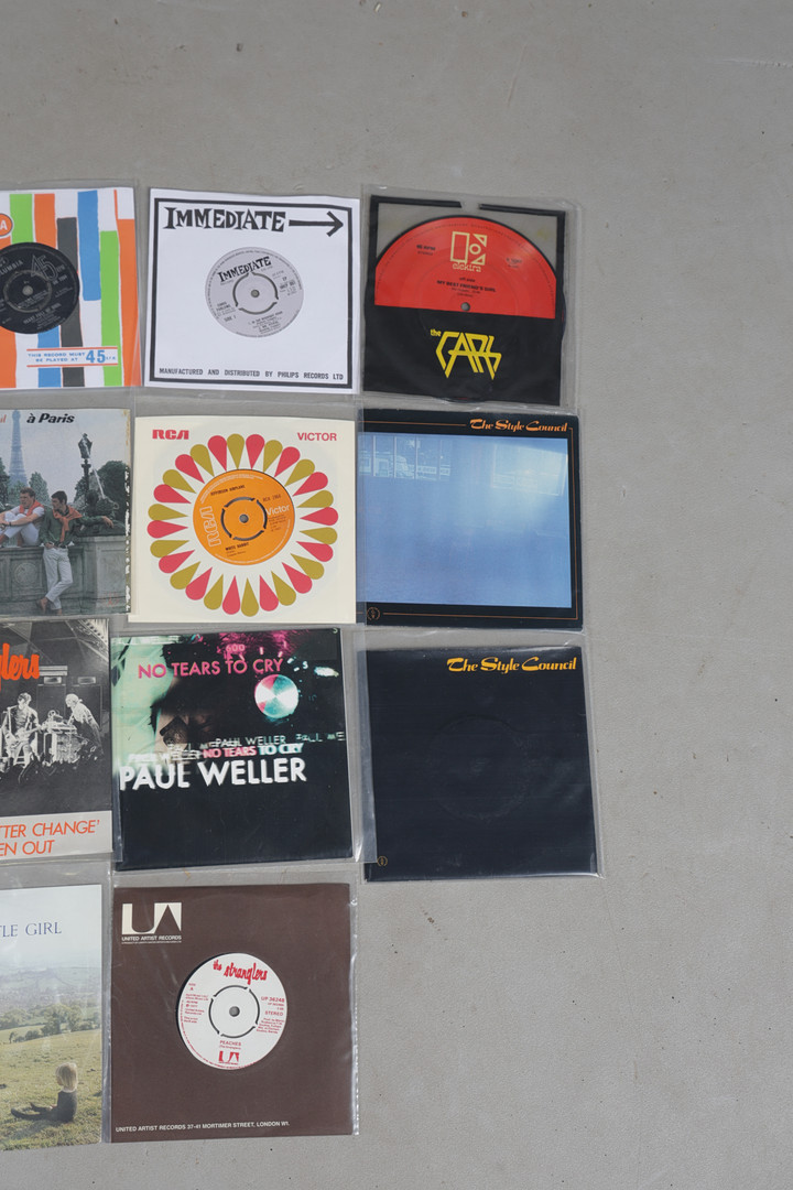 A SELECTION OF 45'S. THE STRANGLERS/ THE STYLE COUNCIL/ JEFFERSON AIRPLANE/ YARDBIRDS/ CHRIS FARLOWE (QTY).