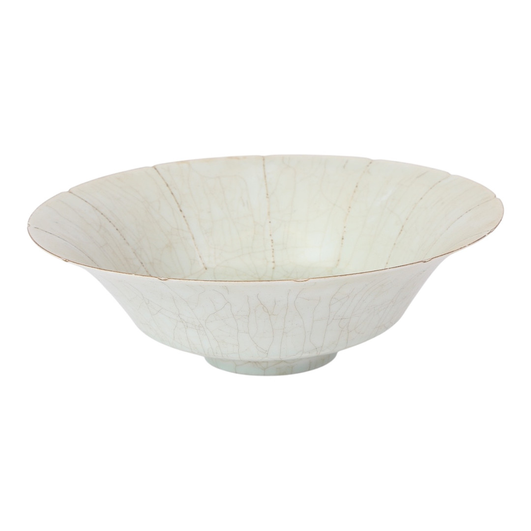 Kinesisk skål af porcelæn, Ming, 1368-1644.