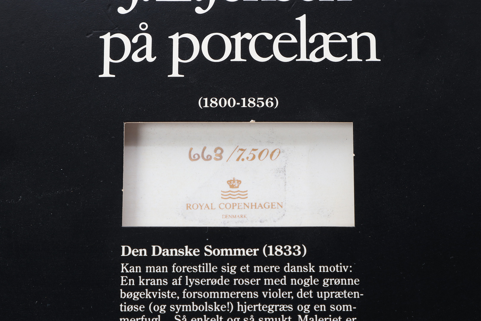 ROYAL COPENHAGEN, INRAMAD PORSLINPLAKETT. Motiv efter J.L. Jensen. Nr 668/7500.
