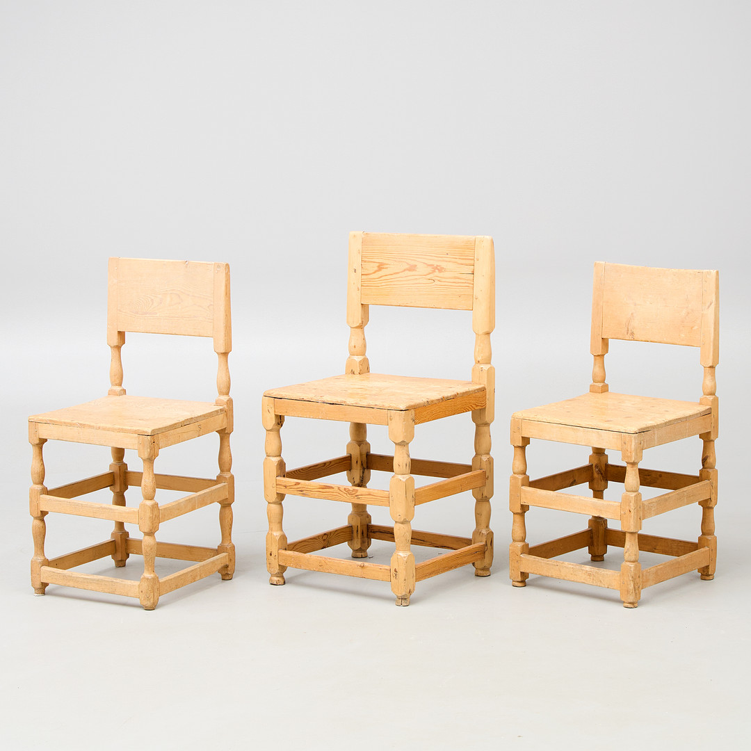STOLAR. "Tolvslåstolar", allmoge, 3 stycken, 1800-tal.