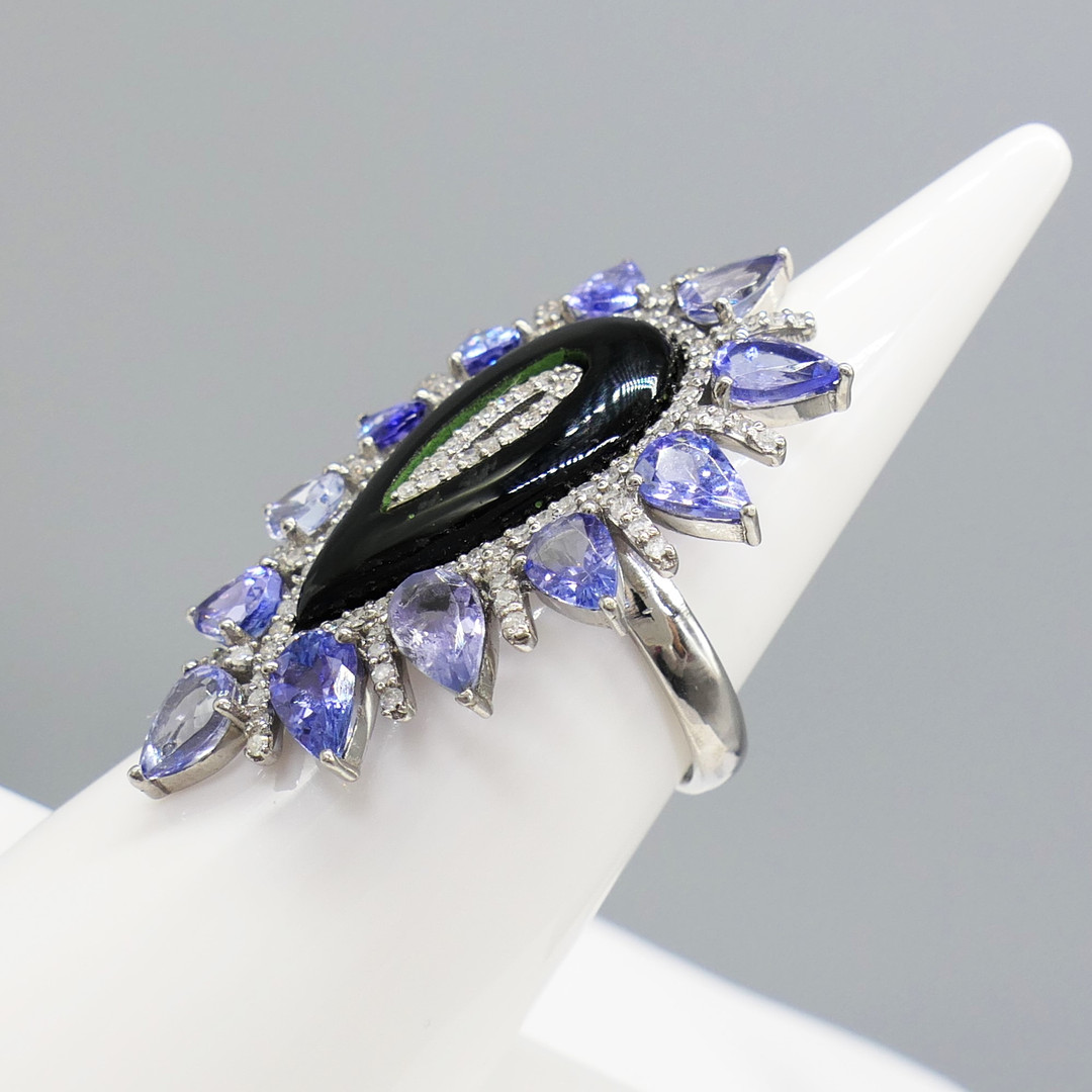 ONYX, TANZANITE & DIAMOND dress ring.