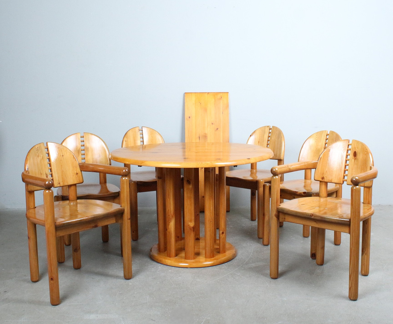 RAINER DAUMILLER. Esszimmergruppe der 1970er, Kiefer.