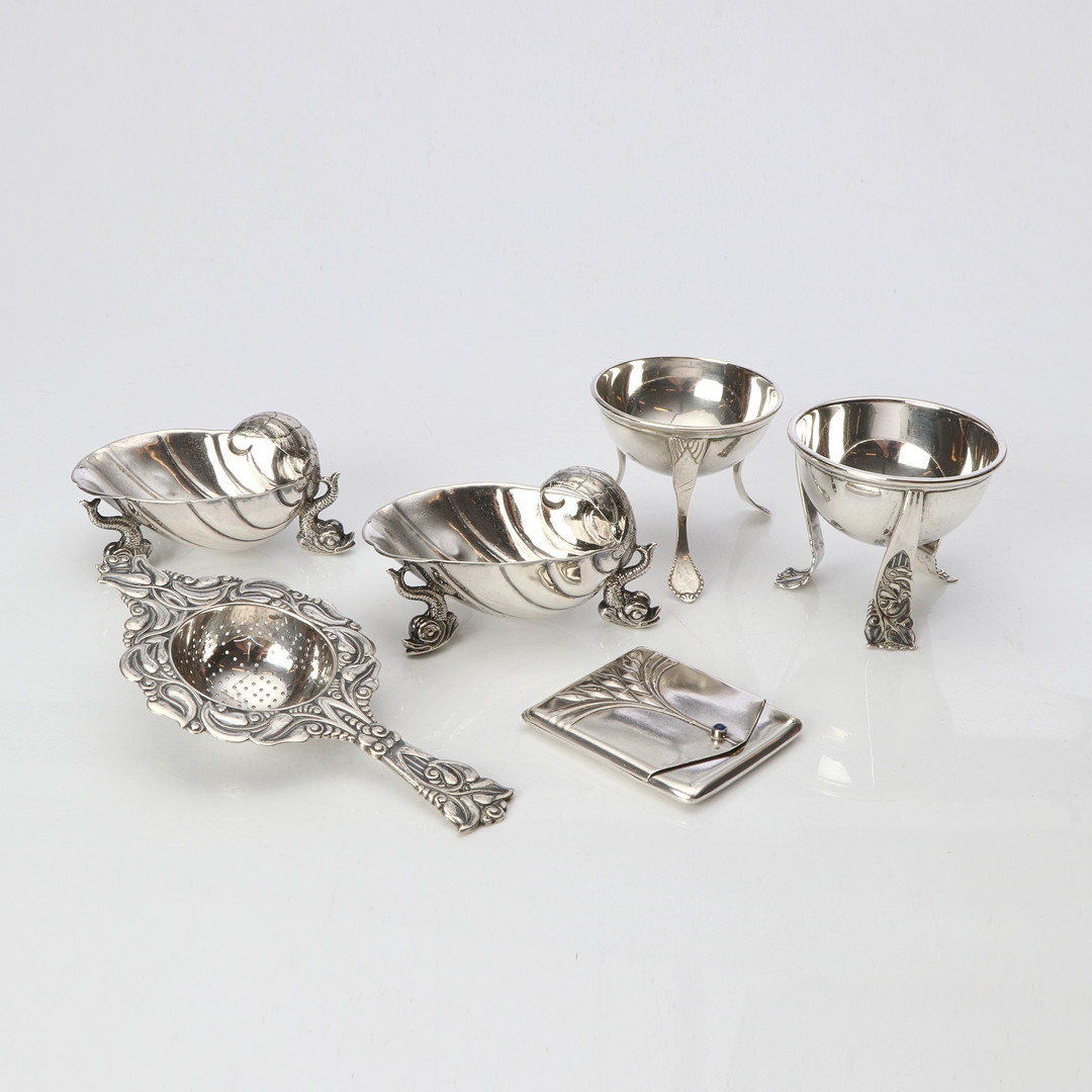 PARTI SILVER, SEX DELAR. Vikt ca 250 gram. 18/1900-tal.