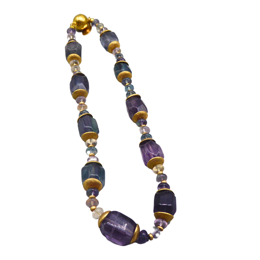 MODESCHMUCK - KETTE VON DER DESIGNERIN ELISABETH NAEEN.