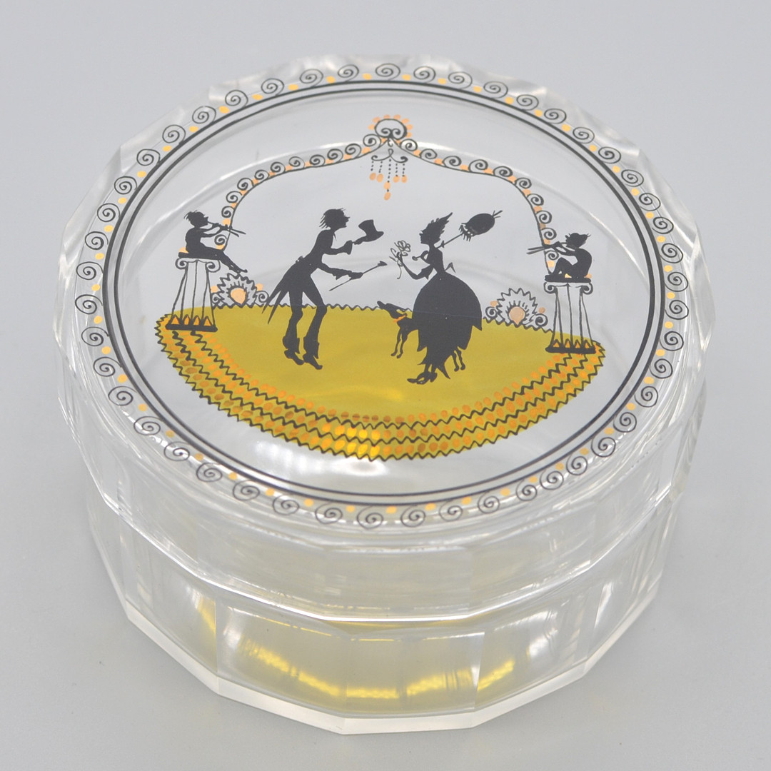 ADOLF BECKERT. ZIERDOSE, GLAS, HOCHZEITSMOTIV, GOLD- UND SCHWARZLOTMALEREI, FÜR GLASFACHSCHULE STEINSCHÖNAU, UM 1915-1920.