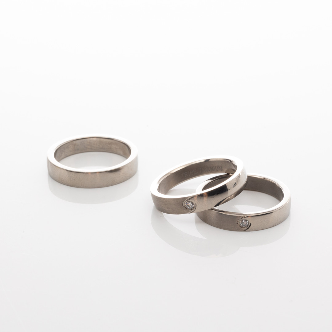 RINGAR, 3 st, Titan, Cubic Zirkon.